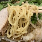 Hakata Nira Soba Kumagusu Ya Nakasu Honten - 中太タイプの麺