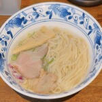 貝出汁らぁ麺 虎武 - 