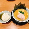 Machida Shoten Hisainta-Ten - ラーメン(並)+ライス