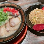 Nagahama Ramen Wakayama Honten - 