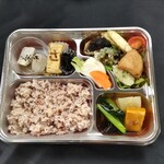 坂井屋商店 - 料理写真:気まぐれ弁当