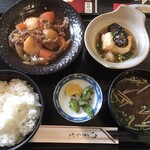 水戸家 - ランチ：日替わりランチ（肉じゃがと揚げ出し豆ふ）