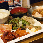 KOREAN DINING 7Mac - 