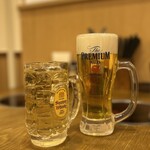 中華食堂 餃子の達人 - ジムビームハイボール550円　生ビール500円