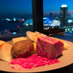 Steak House Medium Rare ORIENTAL HOTEL - 