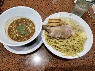 toshimaZERO - 和風とんこつつけ麺　880円