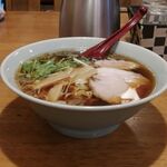 大山食堂 - 料理写真:しょうゆラーメン 700円