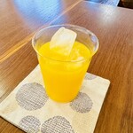 自然栽培米おにぎりCafe178ミヤノサワ - 『無農薬みかんジュース』税込800円(追加ドリンクの場合、200円引)