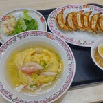 Gyoza no Osho Ion Obihiro Ten - 天津飯を塩餡で