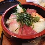 Kisetsu Ryori Miyama - 海鮮丼1,150円