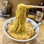 225380549 - 麺リフト。