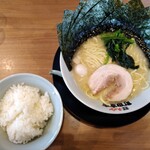 Machida Shoten Oogaki Ten - 塩ラーメン、トッピングのり5枚、ライス