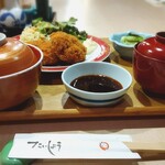 たいしょう - メンチカツ定食(￥950)。決めてたメニューです。