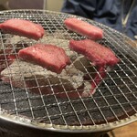 Taishu Yakiniku Horumon Sakaba Toriton Harugai Kozoji Ten - 上タンしおあつぎり