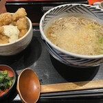 Oraga Soba Tsurumai Eki Asuchi Ten - 鶏天丼定食(蕎麦　温)