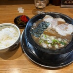 真とんこつらぁ麺 松もと - 