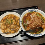 Shin Ryukaku - 台湾刀削麺+麻婆飯セット　950円