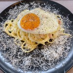 CUCINA CONTENTO - ハムと卵の貧乏人風本場ナポリのカルボナーラ「スパゲッティ・ポヴェレッロ」