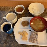 Toyoko Inn Aomori Ekimae - 米は白米の他に炊き込みご飯もあった