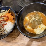 カルビ丼とスン豆腐専門店 韓丼 - 