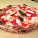 Solo Pizza Napoletana Da Lucio Nagoyaeki Ten - 世界一のマルゲリータ