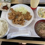 Kitchen Kaede - 唐揚げ定食　ご飯大盛り無料　900円