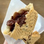 Yoshimura no Taiyaki - パリッパリの皮の中には熱々の粒あんがぎっしり！