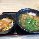 Sukesan Udon Asakawa Ten Usa Machi Ten - ミニカツ丼¥400 つくねうどん¥580