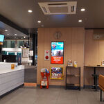 McDonald's Okuraya Inta- Ten - 店内の風景　2023.12