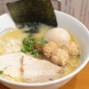 貝出汁らぁめん 燈や - 特製鶏白湯そば。