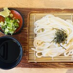 Minoya Udon Hon Ten - メニュー:ざるうどん ¥490(税込)