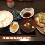 天ぷら・居酒屋 泉秀 - とり天定食（900円）