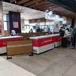 Cafe ITALIAN TOMATO Iontaun Fujimino - クリスマスケーキの販売で大忙しみたい。