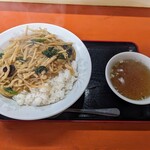 日光屋 - 料理写真:肉細切り丼（半ライス）　840円