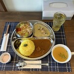 Curry no Tomodachi - 