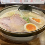 Jikabaisen Ramen Tomino Ya - 蔵出し味噌、味玉トッピング