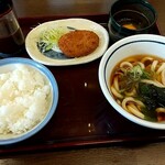 山田うどん食堂 - 