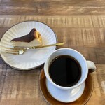 Hikoma Cafe - 