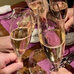 フランス料理店mondo - シャンパンで乾杯！