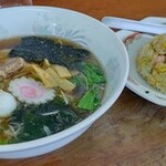 Oogi Ya Ramen - ラーメン半チャーハンセット