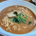 羽村市動物公園 - 豚骨しょうゆラーメン(450円)