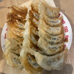 Gyoza no Maruyuu - 定番、納豆、キムチーズ