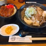 Shiratori Jurou Soba Honpo - 谷地名物セット