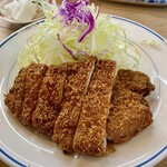 とんかつや栃谷 - 並とんかつ定食のロースとんかつ