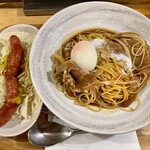 Atataka Ya - 具だくさん『焼肉パスタ』＋HOTドッグ 