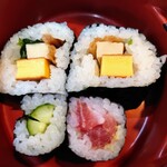 Sushi Masa - 令和6年1月
                        ランチタイム(11:30〜14:00)
                        寿し定食 税込1100円
                        にぎり寿し6貫、太巻2切れ、鉄火巻、かっぱ巻、小鉢2種、お吸い物、食後のアイスコーヒー