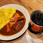 Ristorante三本珈琲店 - 三本珈琲店のビーフカレーと、水出しアイスコーヒー。