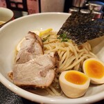 Hokkaido Ramen Okuhara Ryu Kura Kawazoe Ten - 昆布水つけ麺です。