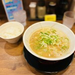 Yamato Kiwami - 極みラーメンライスセット(980円)