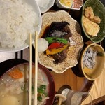 Okamado Meshi Torafuku Rumineomiyaten - 